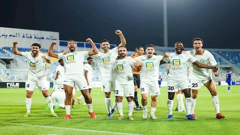 البنك الأهلي يفوز على طلائع الجيش بثلاثية في الدوري المصري (فيديو)