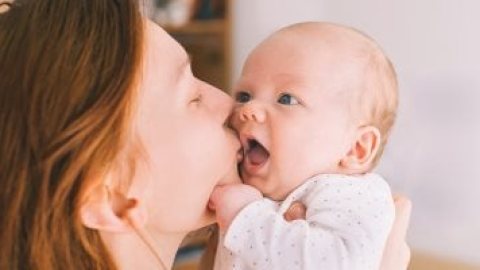 علامات ومخاطر فيروس الهربس على الرضع.. 5 طرق للوقاية