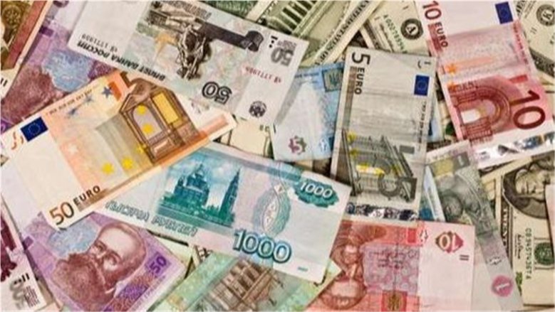 أسعار العملات اليوم في مصر.. تحركات الدولار واليورو والجنيه الإسترليني أمام الجنيه