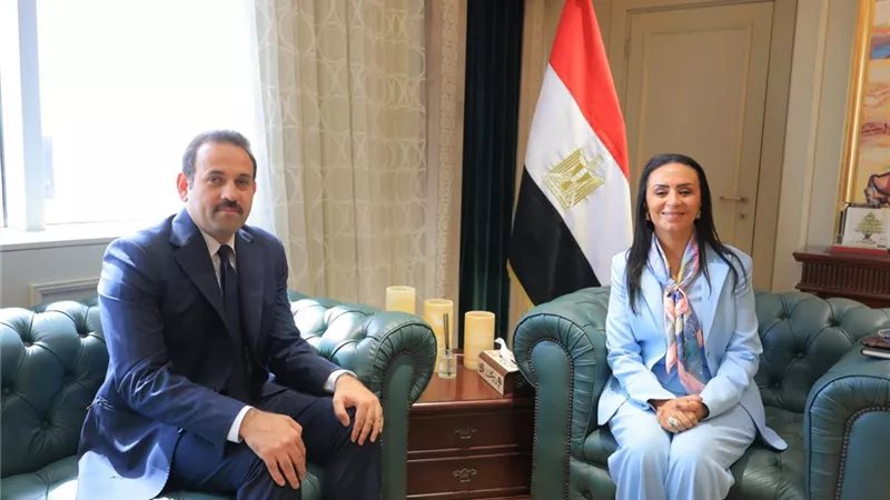 وزيرة التضامن ورئيس جهاز مستقبل مصر يبحثان توسيع التعاون في التمكين الاقتصادي ورعاية كبار السن