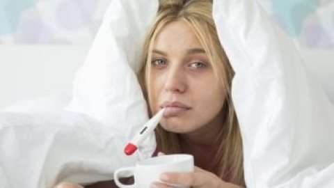 حمى أكتوبر ونوفمبر.. أعراض لا يجب تجاهلها ومتى تستدعى استشارة الطبيب؟
