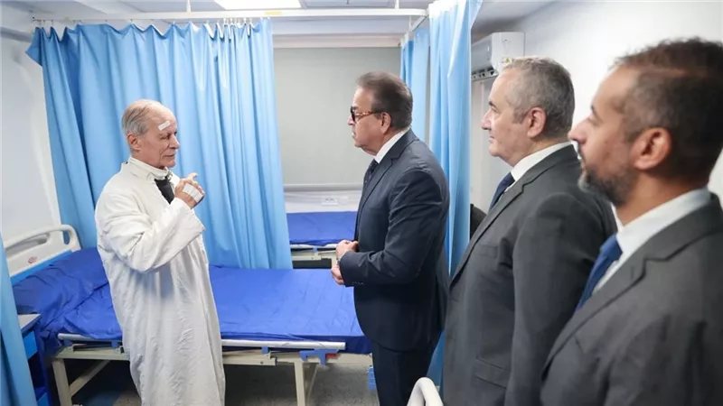 وزير الصحة يتفقد الأقسام المطورة بمعهد الرمد التذكاري ومستشفى الجلاء التعليمي (صور)