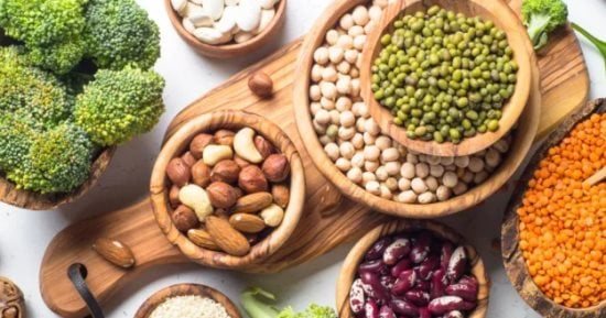 5 أطعمة غنية بالبروتين النباتى تدعم صحة العظام