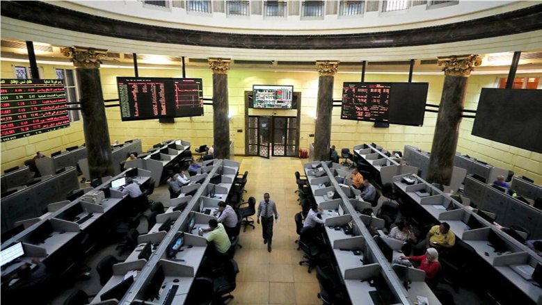 هبوط جماعي لمؤشرات البورصة المصرية بمستهل تعاملات الأسبوع