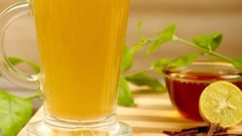 شرب الشاي الأخضر بعد الوجبات مباشرة.. ماذا يحدث لجسمك؟