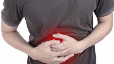 7 علاجات منزلية تساعدك فى تخفيف حموضة المعدة