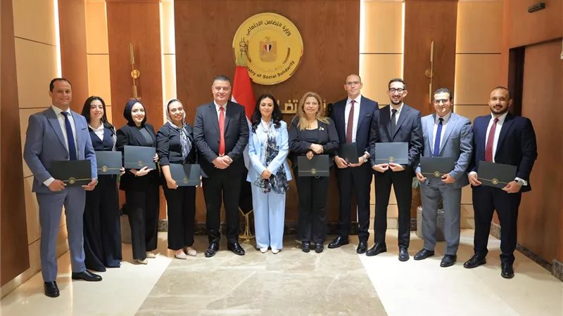 مايا مرسي تكرم القطاعات المتميزة بوزارة التضامن الاجتماعي خلال أكتوبر