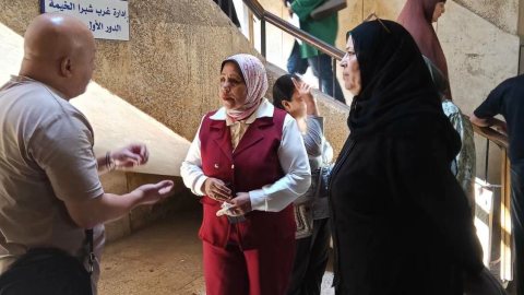 خلال زيارة مفاجئة.. رصد مخالفات وإحالة مسؤولين للتحقيق بـ«تضامن القليوبية»