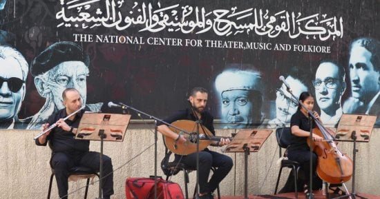 متحف المركز القومي للمسرح يستقبل وفدًا من طلاب جامعة السوربون الفرنسية