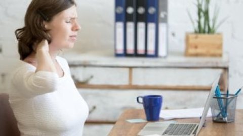 التمرين مش كفاية؟.. كيف تحمى قلبك وتضبط سكر الدم رغم الجلوس طوال اليوم؟