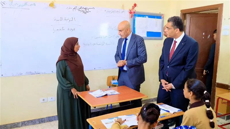 وزير التعليم ومحافظ البحر الأحمر يتفقدان مدارس شلاتين وحلايب لمتابعة انتظام الدراسة