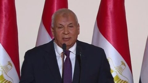 محافظ مطروح يوجه بصرف 100 ألف جنيه لأسرة كل طفل متوفى بحادث الضبعة