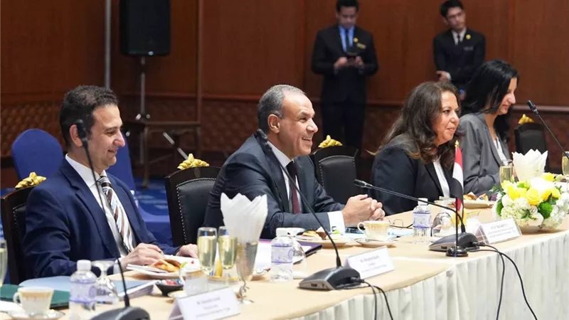 مصر وتايلاند تفتحان آفاقًا جديدة للشراكة السياسية والاقتصادية خلال أعمال اللجنة الوزارية المشتركة الثالثة ببانكوك