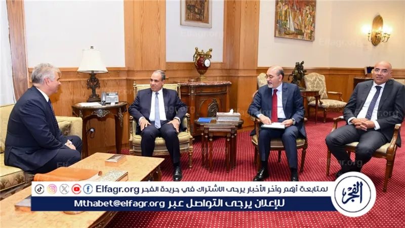 وزير الخارجية يلتقي أمين عام الاتحاد من أجل المتوسط بالإنابة