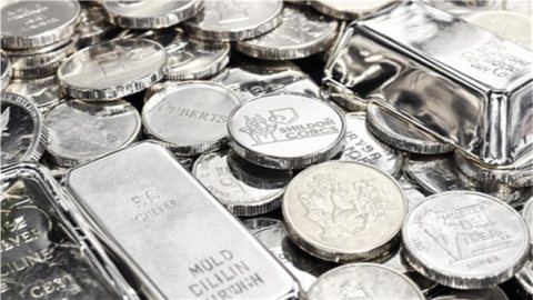 خسائر الفضة تتواصل في البورصتين الأمريكية والآسيوية اليوم الخميس