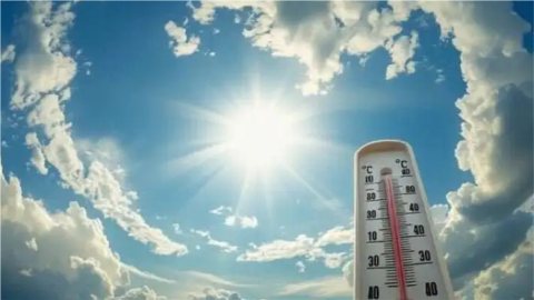 توقعات حالة الطقس خلال الفترة المقبلة في مصر.. انخفاض الحرارة وأمطار من الأربعاء