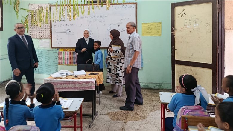 همت أبو كيلة تتابع مدارس منشأة ناصر والخليفة.. وتؤكد الاستعداد لامتحانات أكتوبر