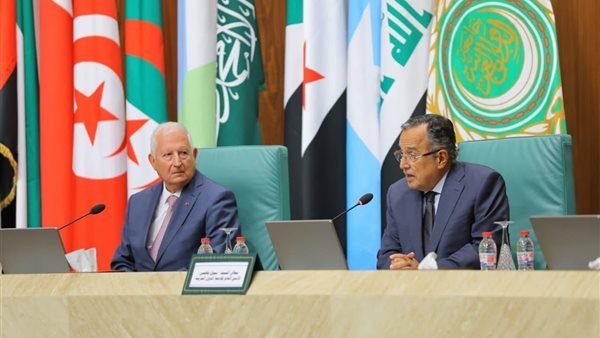 نبيل فهمي يشارك في إطلاق تقرير مؤسسة الفكر العربي حول الأمن الغذائي والمائي