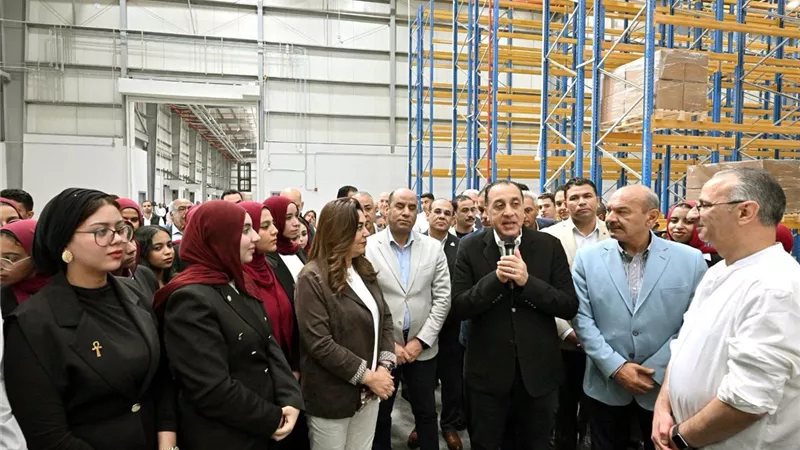مدبولي يفتتح مستودع السويس للسلع الغذائية بسعة 75 ألف بالت تخزين