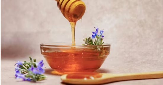العسل أم السكر؟.. أيهما يؤثر بشكل أقل على قلبك ومستوى السكر فى الدم؟