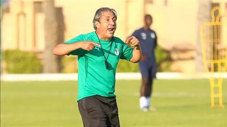 ماذا قدم نبيل الكوكي في ولايته الأولى مع المصري بعد اقترابه من العودة؟