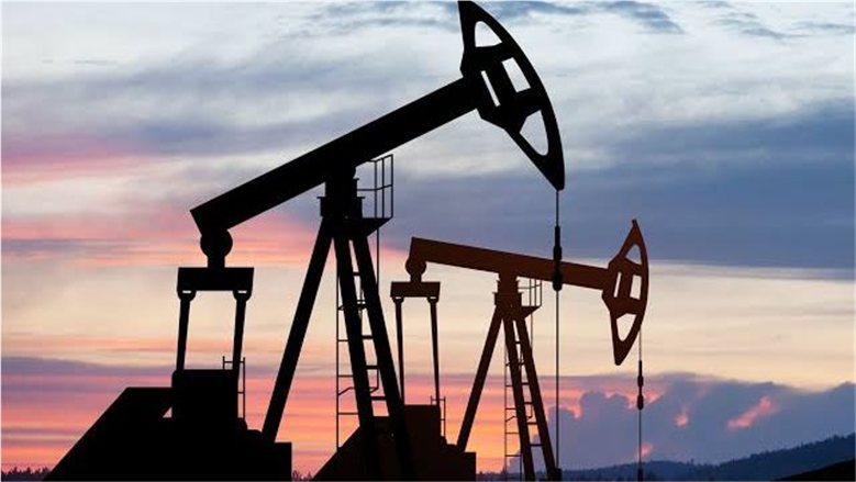 أسعار النفط تشتعل عالميًا وبرنت يتجاوز 106 دولارات وسط تصاعد توترات الخليج