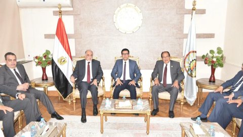 دعم الطلاب غير القادرين في مطروح بسداد المصروفات الدراسية