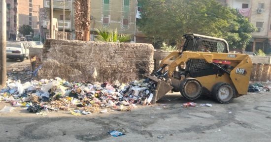 تعرف على جهود النظافة ورفع المخلفات بمنفلوط في 10 نقاط بتوجيهات محافظ أسيوط