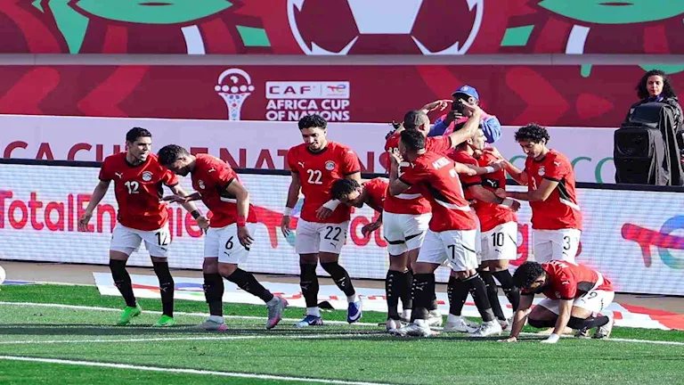 كاف يعلن طاقم حكام مباراة مصر ومالاوي في تصفيات أمم أفريقيا 2027