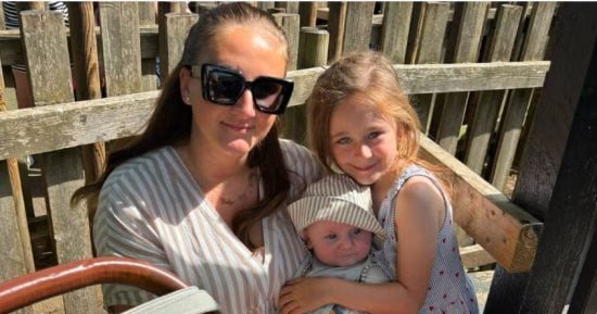بريطانية تفقد القدرة على التبول منذ ٥ سنوات بعد معاناة مع الصداع النصفى